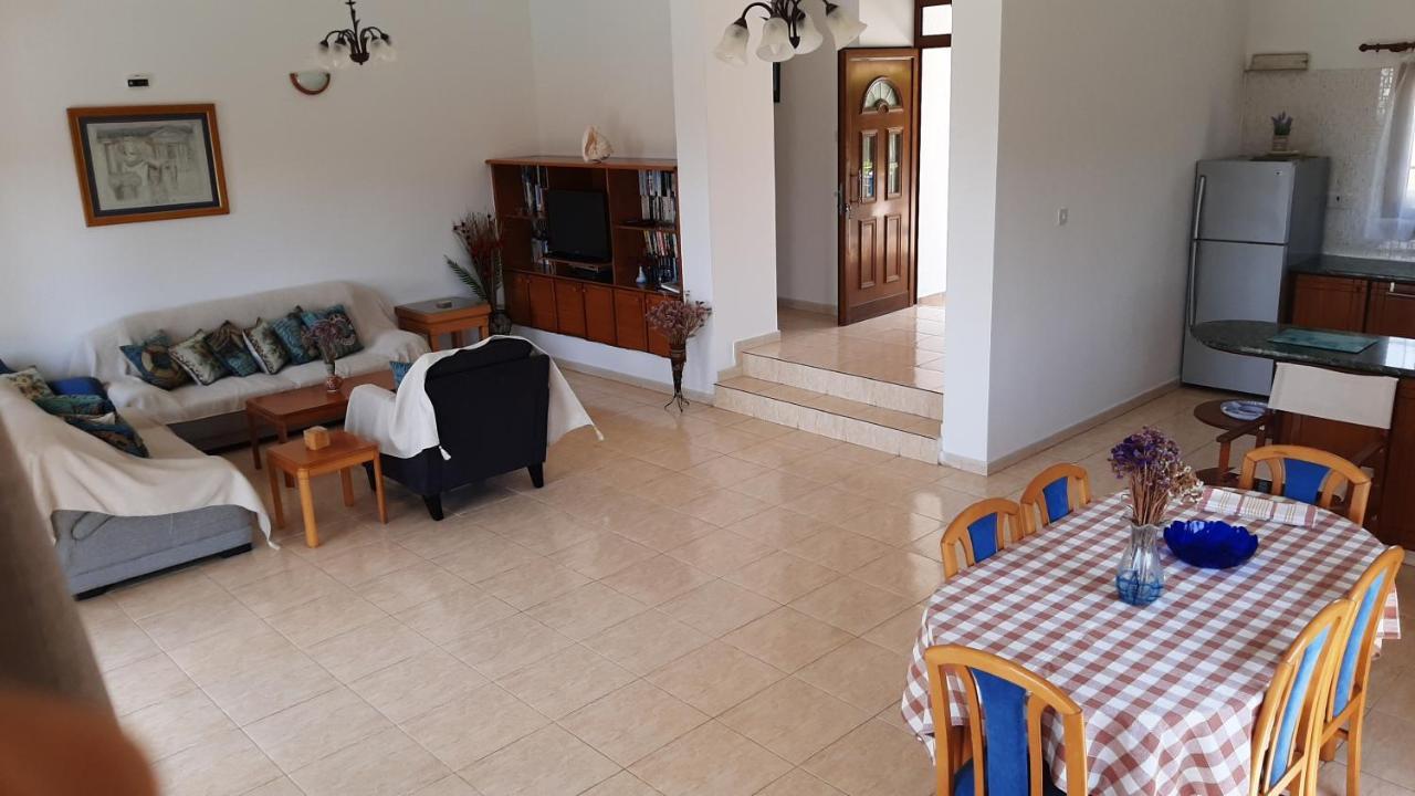 Chriseleni Latchi Villas Polis Bagian luar foto