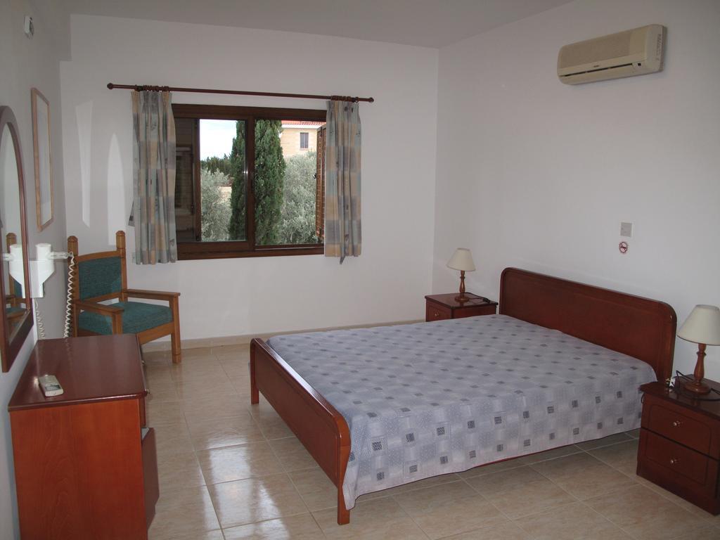 Chriseleni Latchi Villas Polis Bagian luar foto