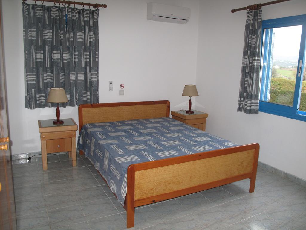 Chriseleni Latchi Villas Polis Bagian luar foto